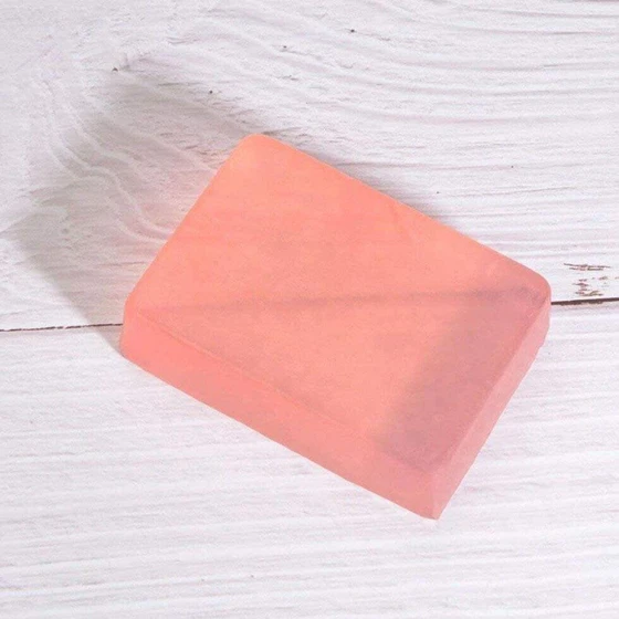 rose-transparent-soap-2.webp