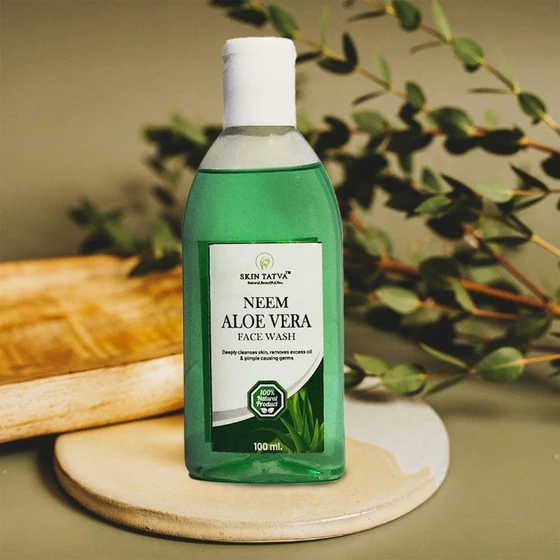 herbal-aloe-vera-face-wash-2.webp