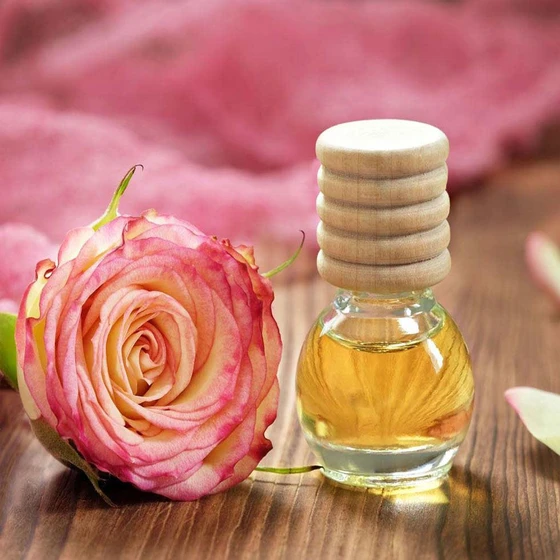 natural-rose-oil-2.webp