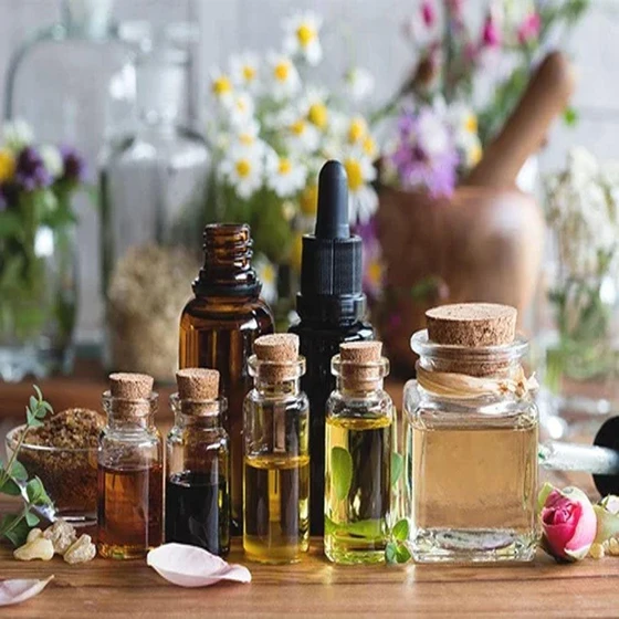 aromatic-essential-oil-2.webp