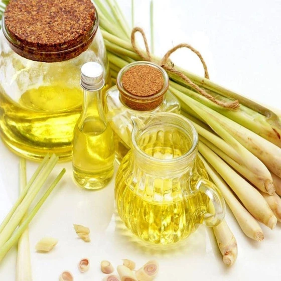 lemongrass-essential-oil-1.webp
