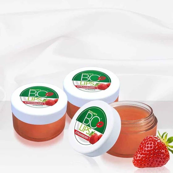 natural-lip-balm-2.webp