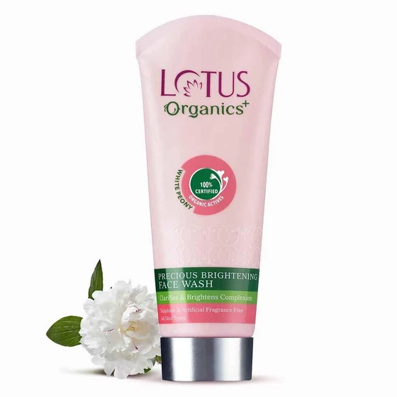 organic-face-wash-2.webp