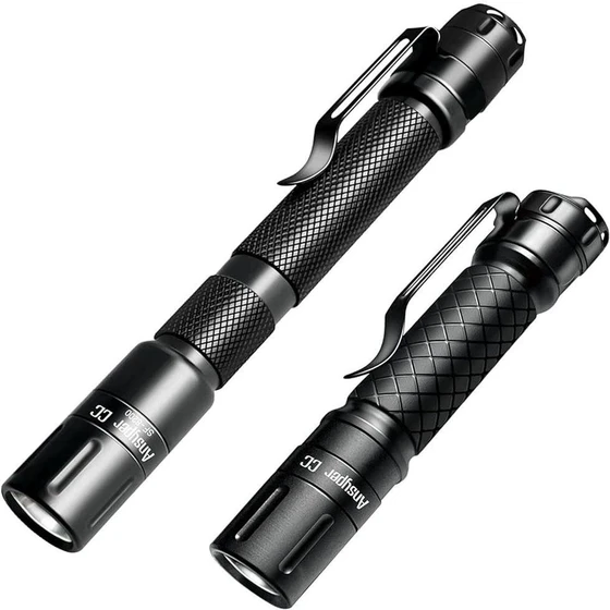 small-powerful-flashlight-2.webp