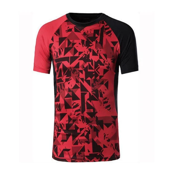 men-designer-t-shirt-1.webp