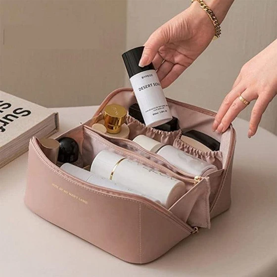 makeup-hand-bag-2.webp