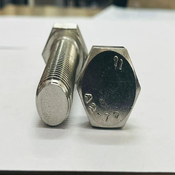 Steel Machine Bolt — Indoor, outdoor use, threaded shaft