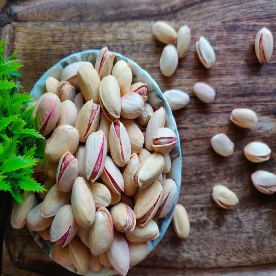forest-pistachio-nuts-2.webp