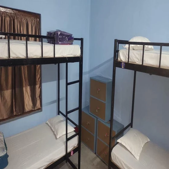 Hostel Bunk Beds — Easy assembling, black color
