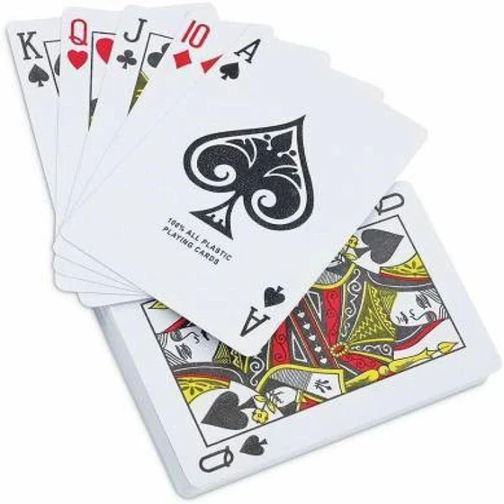 plastic-playing-card-2.webp