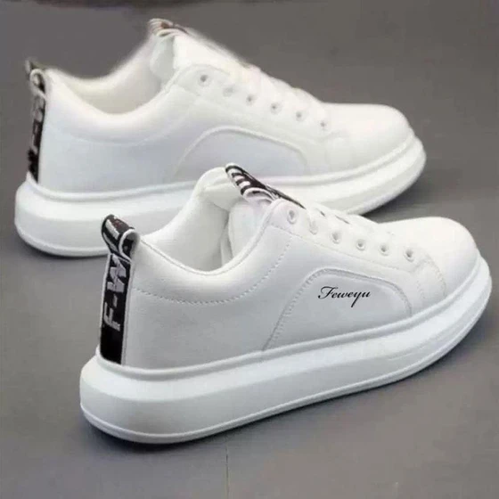men-sneaker-shoes-2.webp