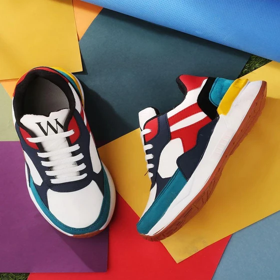 men-s-casual-sneaker-2.webp
