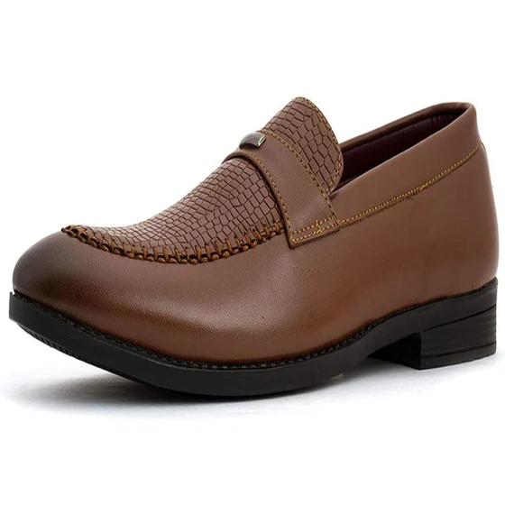 Pvc Leather Footwear — Long lasting, non-woven
