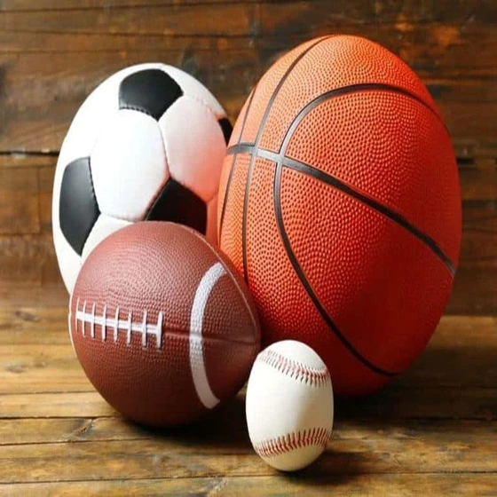socer-sports-balls-2.webp