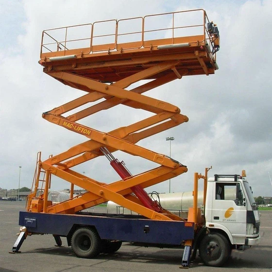 hydraulic-scissor-truck-2.webp