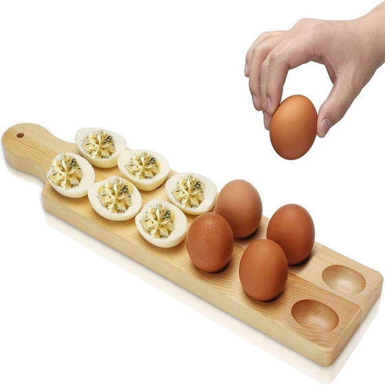 holes-eggs-trays-2.webp