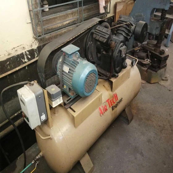 compressor-repairing-service-2.webp