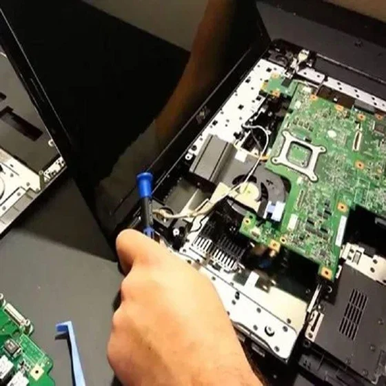 computer-repairing-services-2.webp