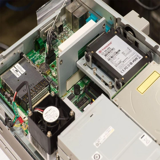 industrial-computer-repairing-2.webp