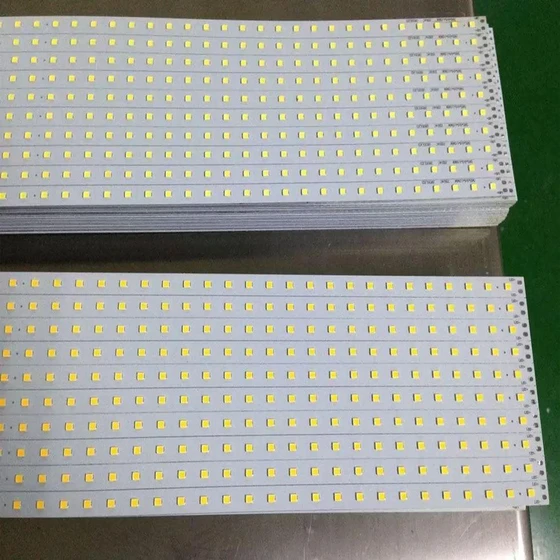 led-tube-light-pcb-2.webp