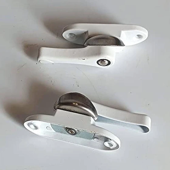windows-crescent-latch-2.webp