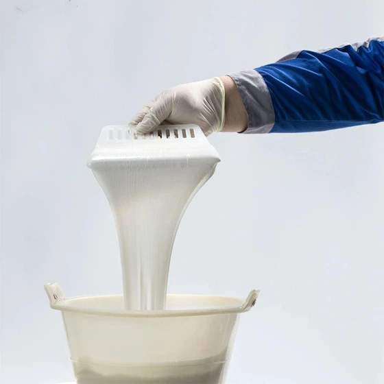 white-polyurethane-coating-2.webp