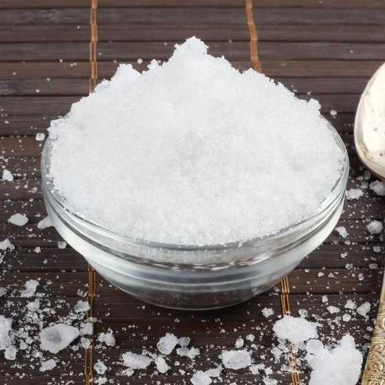 white-camphor-powder-2.webp