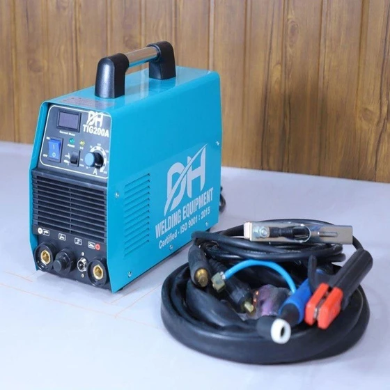 ss-portable-welding-machine-2.webp