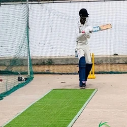 Cricket Pitch Turf Swing Bowling, 5ft long produces