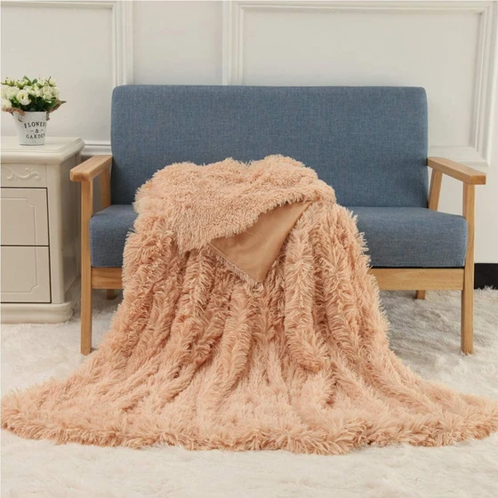 fluffy-soft-blanket-2.webp