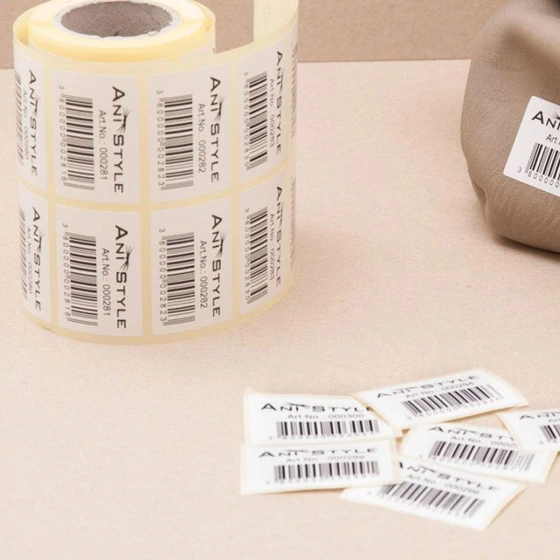 customized-barcode-stickers-roll-2.webp