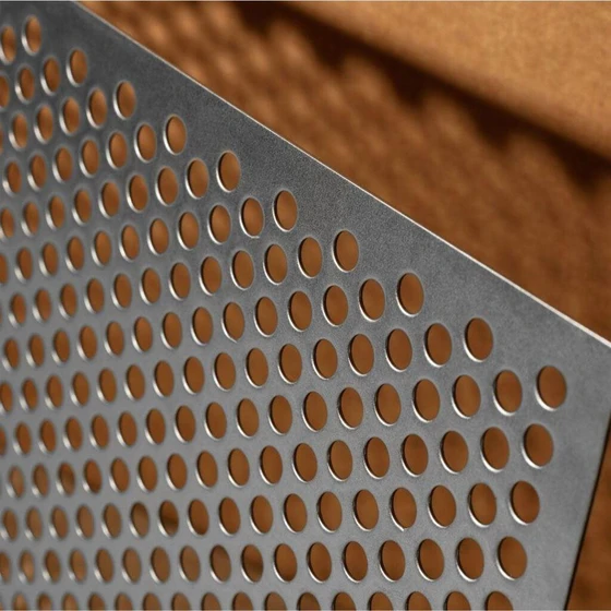 large-hole-ss-perforated-sheet-2.webp