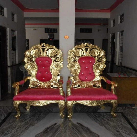 designer-wedding-chairs-2.webp