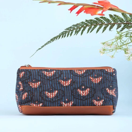 printed-fabric-purse-2.webp