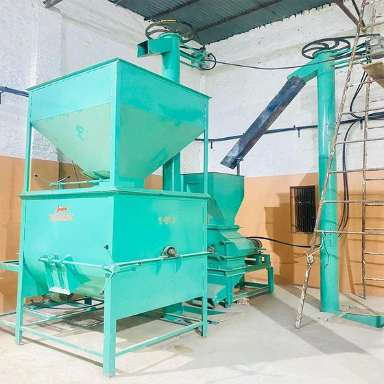animal-feed-making-machine-2.webp