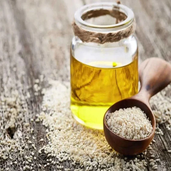 sesame-seeds-oil-2.webp
