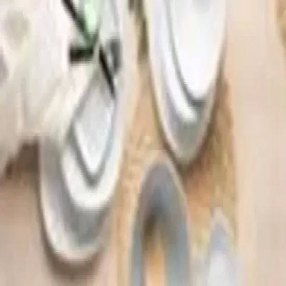 manufacturers-dinnerware-DP6uV3AQ.webp