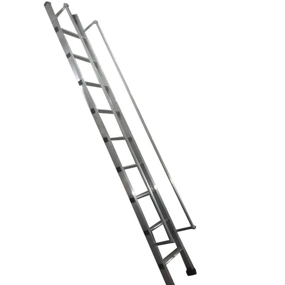 simple-aluminium-ladders-2.webp