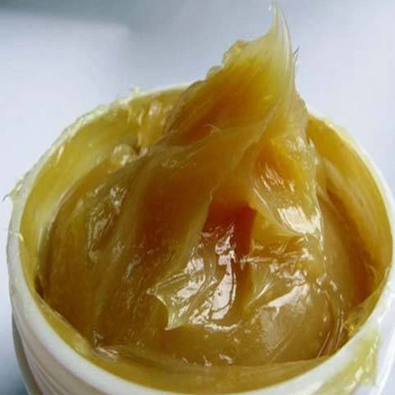 lubricant-automotive-grease-2.webp