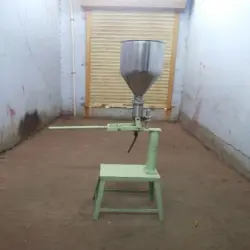 Hand Operated Cream Filling Machine, Hopper Material SS316