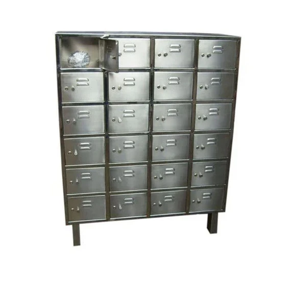 staff-locker4.webp