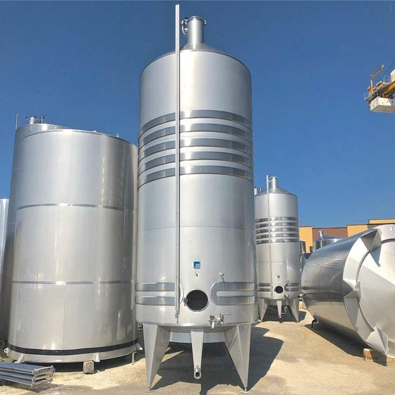 tanks-stainless-steel-storage-1.webp