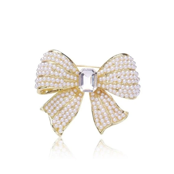 women-blouse-brooch-2.webp