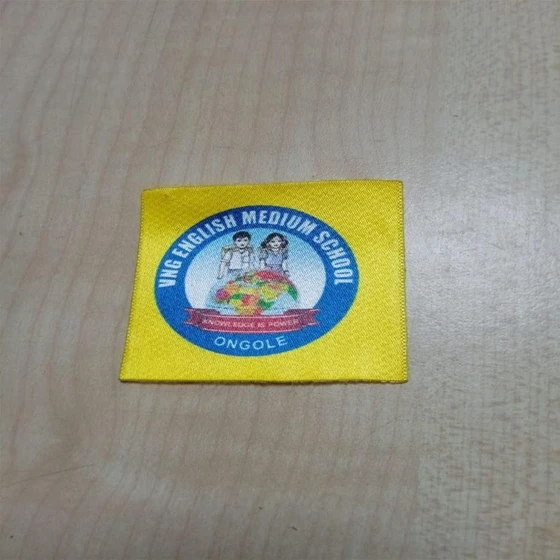 school-printed-badges-2.webp