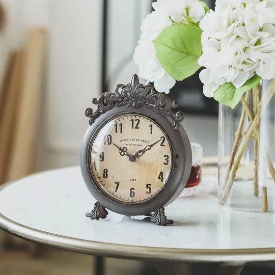 tops-clocks-table-2.webp