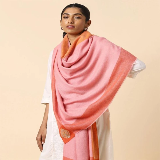 pashmina-silk-shawls-2.webp