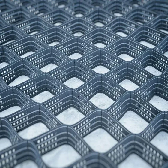 perforated-hdpe-geocell-ground-grid-2.webp