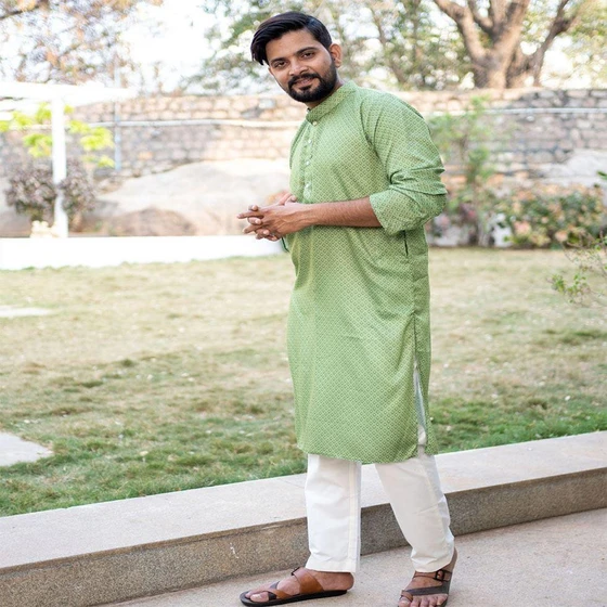 plain-cotton-kurta-1.webp