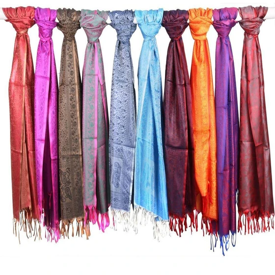 banarasi-silk-scarves-2.webp