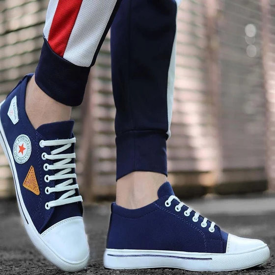 canvas-mens-sports-shoe-2.webp